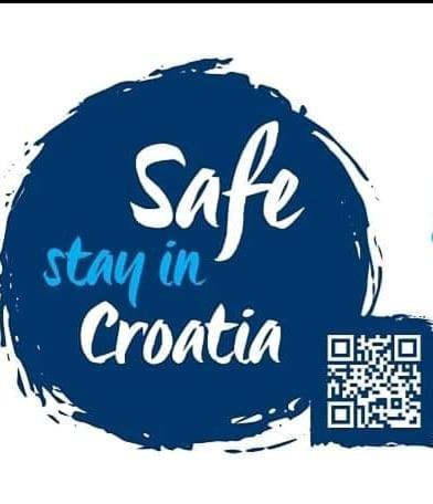 Smart Hostel 슬라본스키브로드 외부 사진